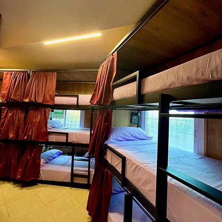 Hostel Vida Verde Madrid Exterior photo
